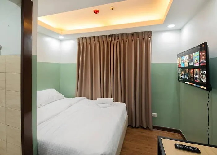 St. Marvin Makati M208